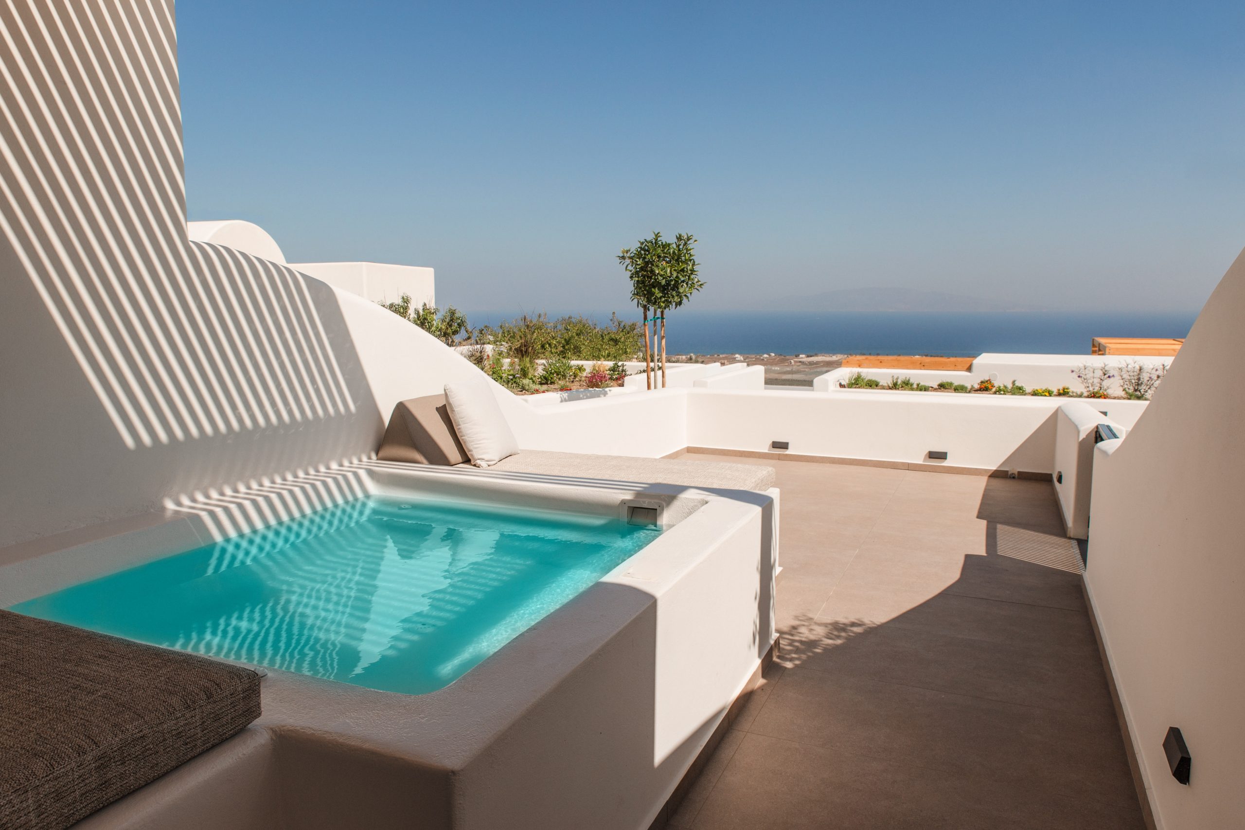 Delight suite with panoramic sea view and outdoor hot tub 4